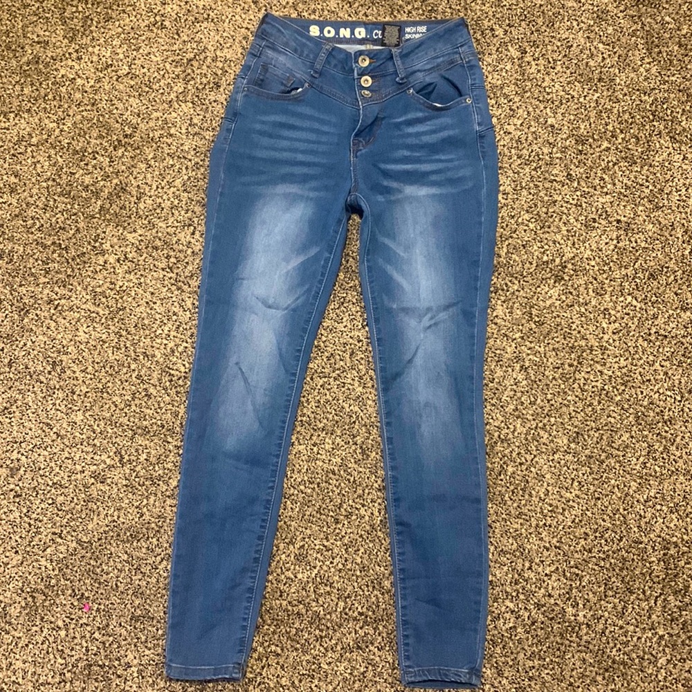 woman’s jeans